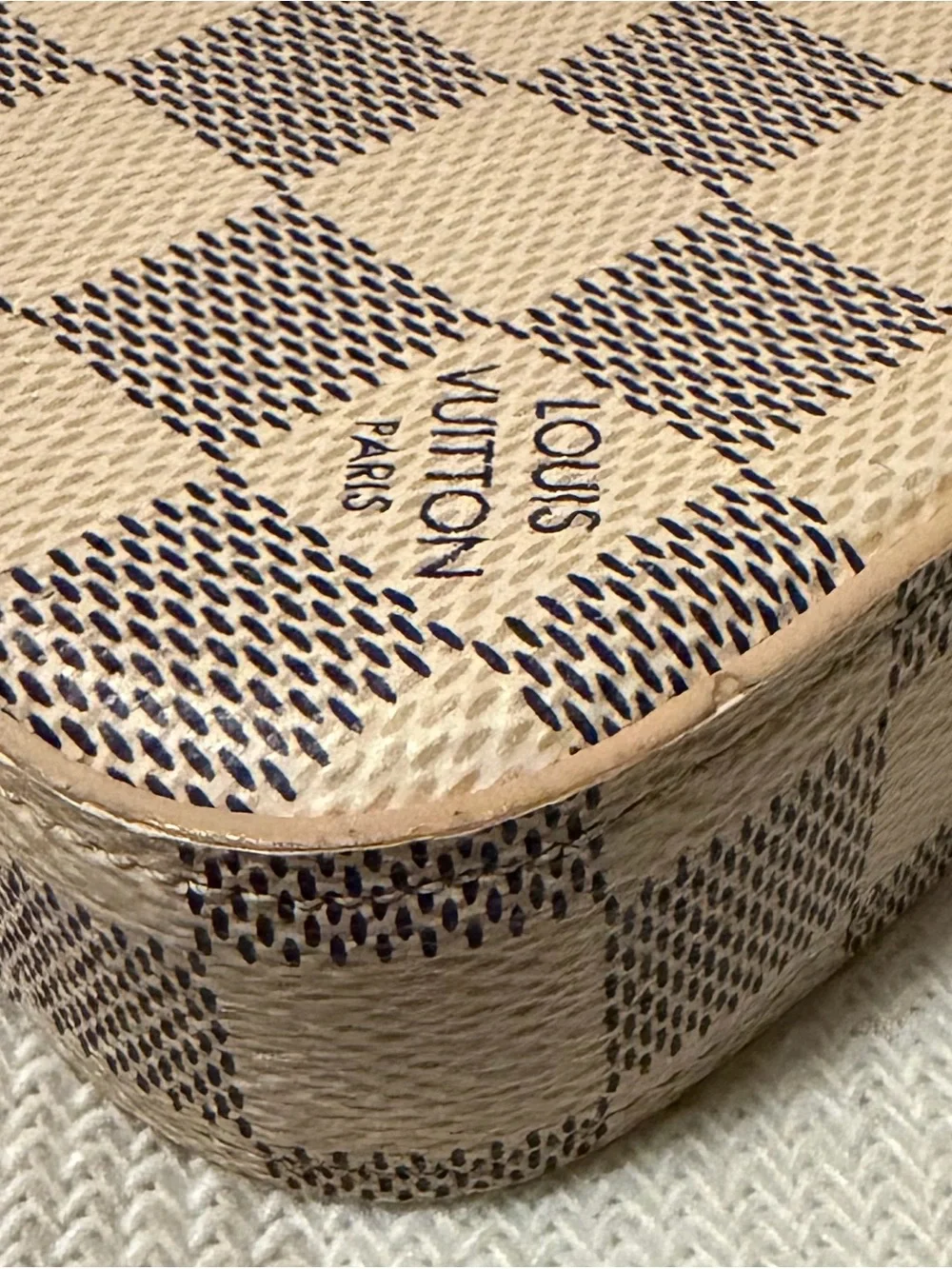 Louis Vuitton stylish louis